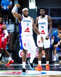 开运体育官方网站-欧洲杯：法国逆转波兰晋级16强 亚布塞莱轰36+6三分12中6