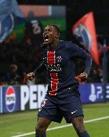 开云-哥们你是后卫？22岁门德斯100次触球&amp;一扣一打献爆射，身价5500万