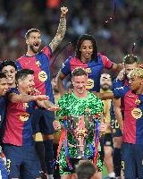 开运在线赛事平台-阿斯： 特尔施特根被边缘化，巴萨队长顺位情况复杂